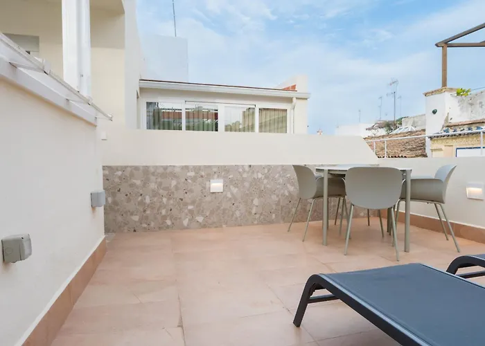 New And Design - Shared Rooftop Solarium - Alameda Apartment Seville