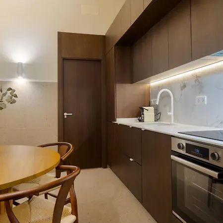 New And Design - Shared Rooftop Solarium - Alameda Apartment Seville