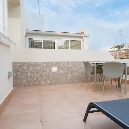 New And Design - Shared Rooftop Solarium - Alameda Apartment Seville